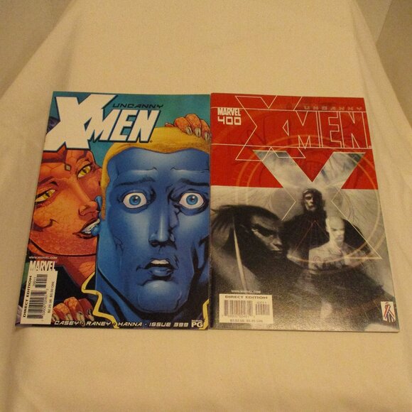 Marvel Uncanny X-Men Medium Black White Blue Red Graphic Comic Book Bundle - Picture 1 of 8